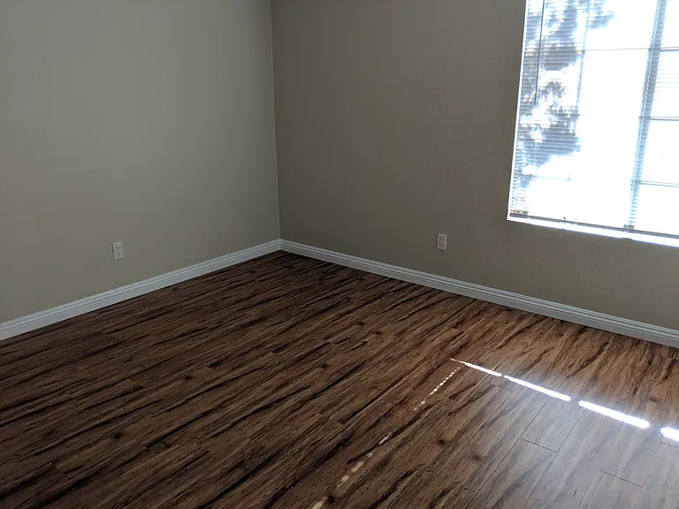 12063 Alta Carmel Ct — Photo 11