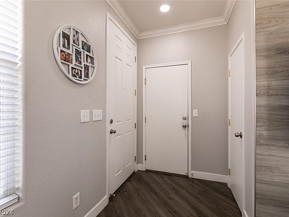 3rd image of 2704 Living Rock St