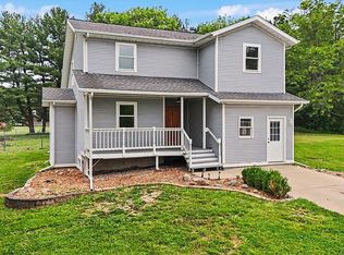 11047 E County Road 600n, Mattoon, IL 61938
