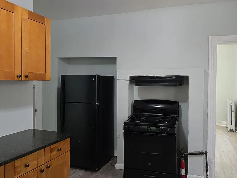 234 N 7th St — Photo 6