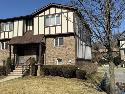 59 Canterbury Ln, New Milford, NJ, 07646