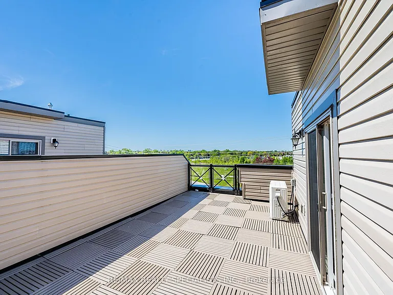 30 Dunsheath Way #527 — Photo 20