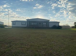 9514 N 2040th Rd, Hammon, OK 73650