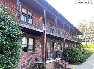 1469 W King St APT 204, Boone, NC 28607