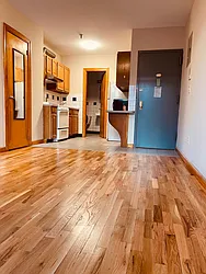 Rented by Peter Meskouris LREB