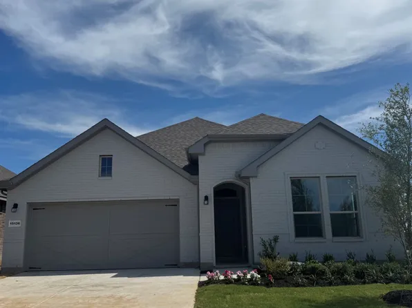 15136 Green Bluff Dr, Fort Worth, TX 76008