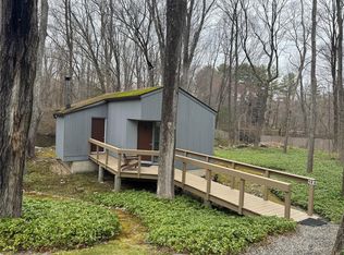 10A Clearwater Ln, Pound Ridge, NY 10576