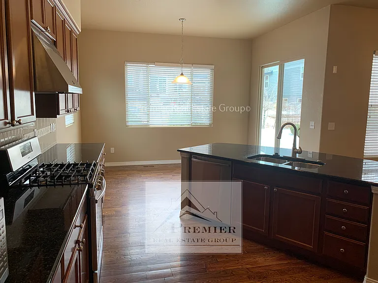 5948 Revelstoke Dr — Photo 7