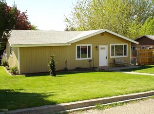 1508 Walnut St, Zillah, WA