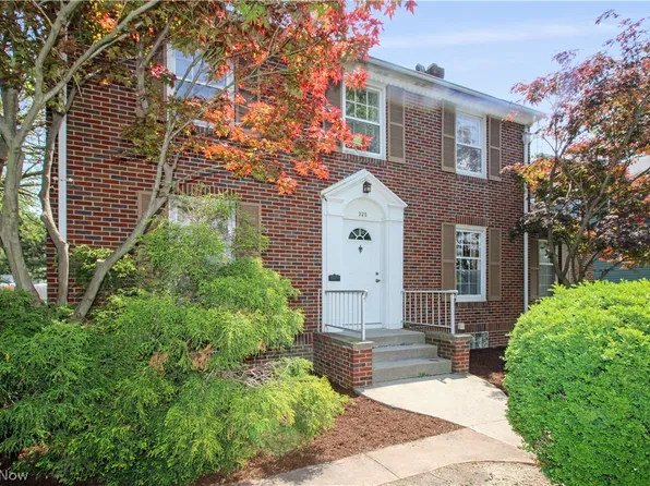 325 Jefferson St, Pt Clinton, OH 43452