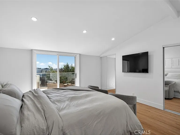 428 Cabrillo Ter — Photo 16
