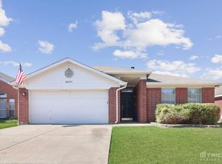 2637 Ensenada Ln, Fort Worth, TX 76108