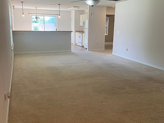 3rd image of 6095 White Creek Ln