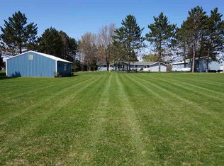 1143 Pinery Rd, Hatley, WI 54440