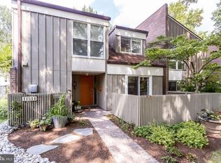 11514 Links Dr, Reston, VA 20190