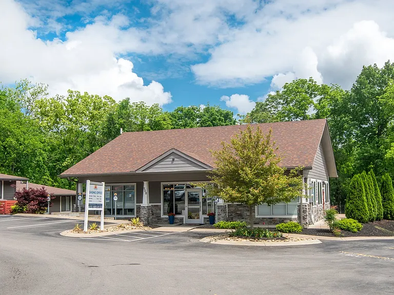Retreat at Indian Lake - Leasing Office Exterior
