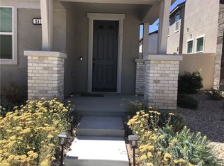 241 Black Walnut Ln, Palmdale, CA 93551