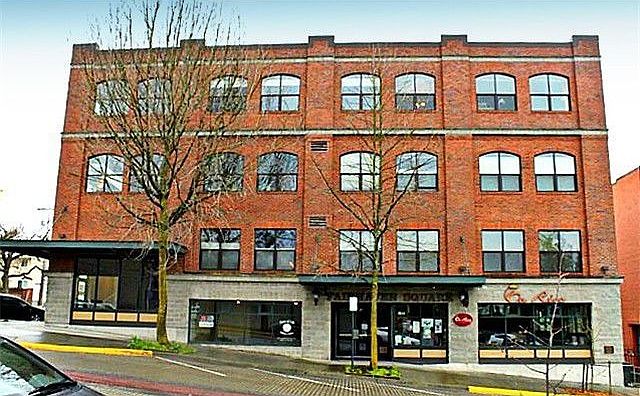 1st image of 1224 Harris Ave Suite 105