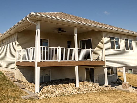 3rd image of 112 Coventry Ct