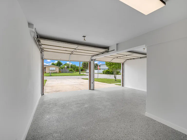 390 Needle Blvd — Photo 30