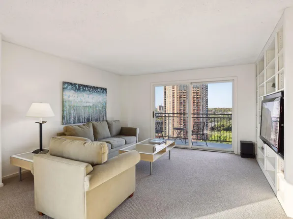 1225 Lasalle Ave APT 1708, Minneapolis, MN 55403
