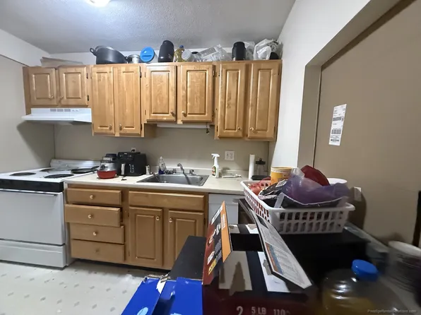 84 Gardner St, Allston, MA