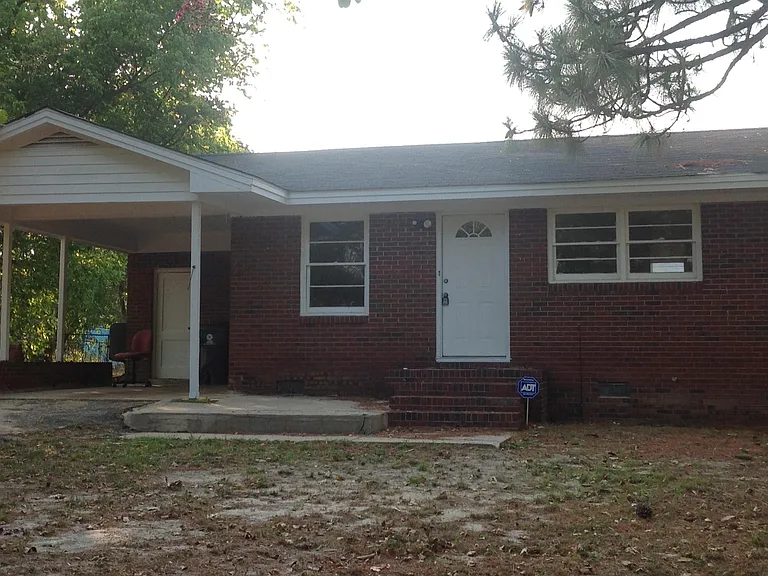 1403 Faye Ave — Photo 7