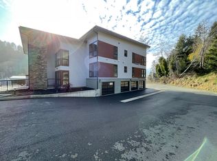 94353 Leith Rd UNIT D, Gold Beach, OR 97444