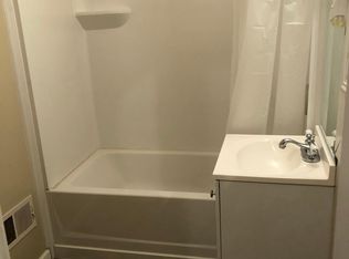 3952 Torch Club Rd, Alton, IL 62002