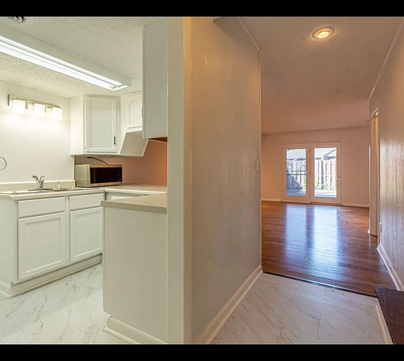 2 bed, 1098 sqft, $1,200 — Photo 4