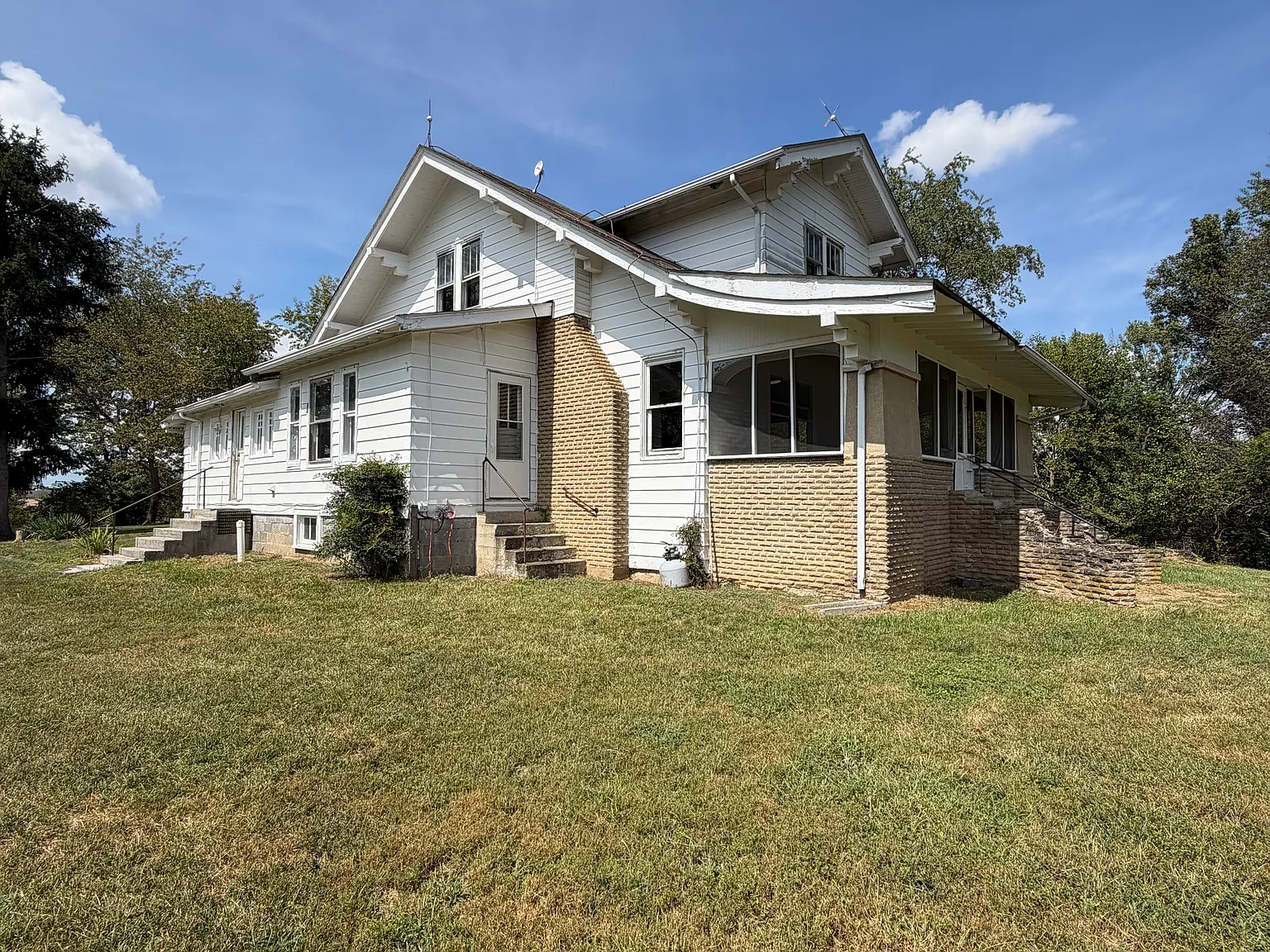 3 bed, 2.5 bath, 1080 sqft, $1,500 — Photo 4