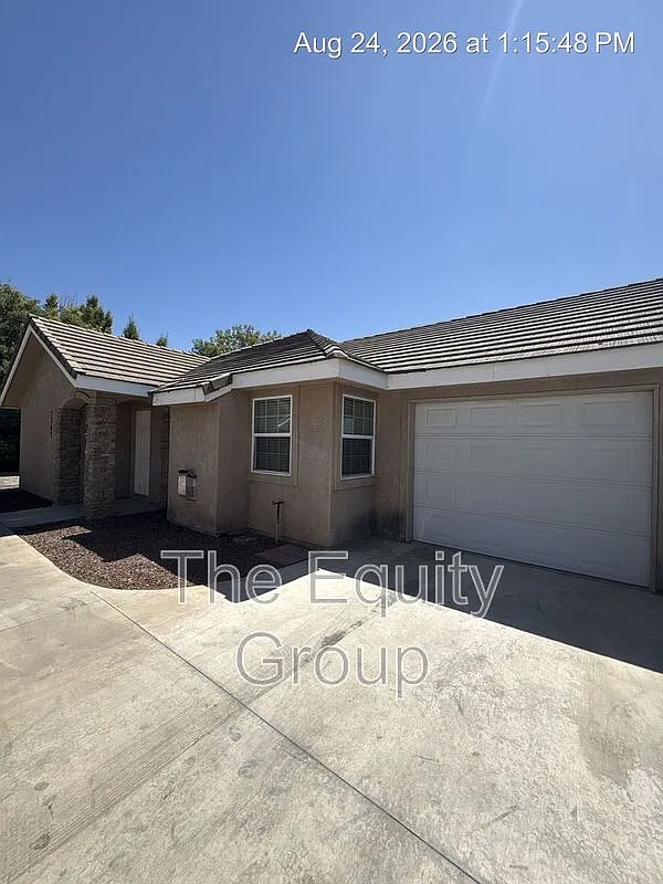 2 bed, 2.0 bath, 1300 sqft, $1,600 — Photo 1