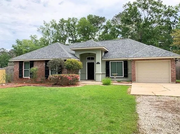 48 Oak Park Dr, Madisonville, LA 70447