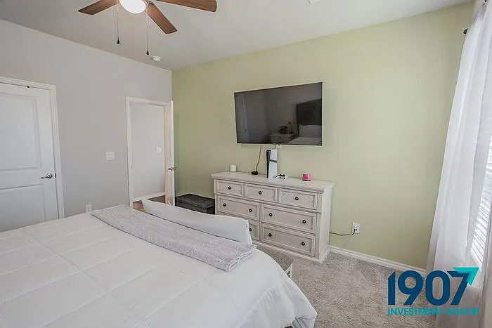 2501 Caden Ct — Photo 17