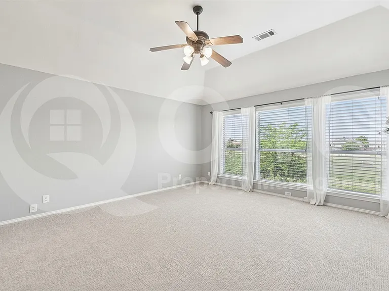 11281 Balcones Dr — Photo 30