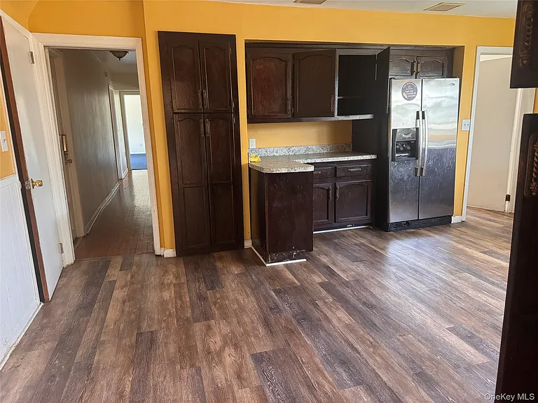 116 Williams Ave #101 — Photo 9