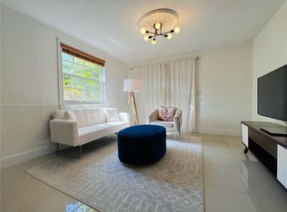 636 NW 11th St, Miami, FL 33136