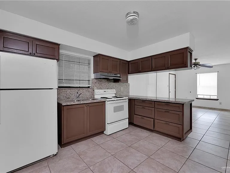 2716 N 31st St #3 — Photo 5