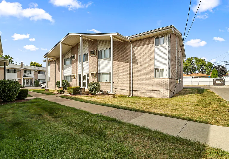 580 Harrison Blvd #59 — Photo 9