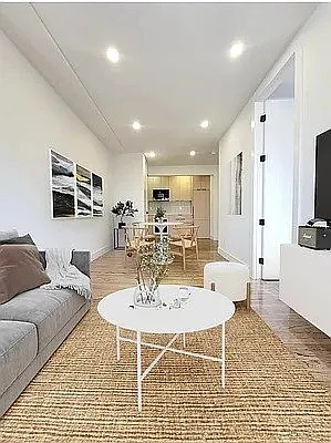 Rented by SERHANT. | media 4