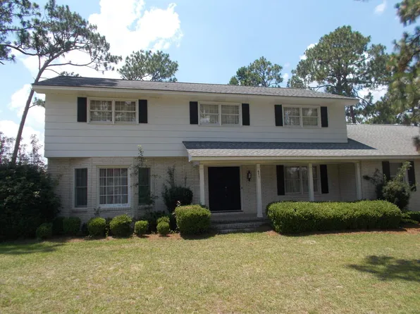 411 Camellia Ave, Douglas, GA 31533