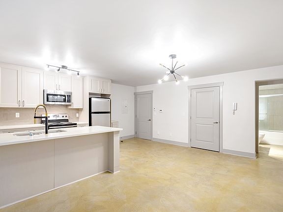 2nd image of 3452 Mahon Ave