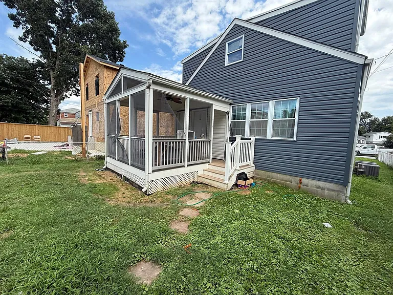 6738 Danville Ave — Photo 6