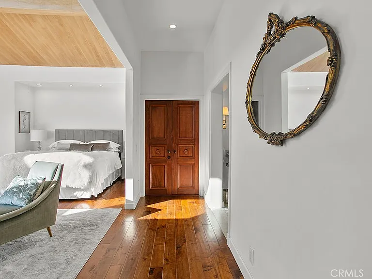1010 Emerald Bay — Photo 26