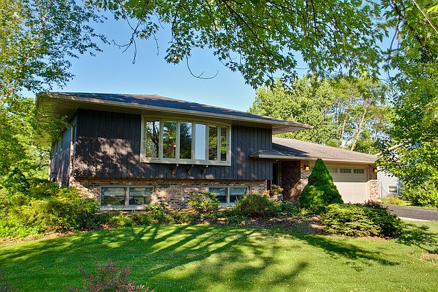 1st image of 15105 W Clover Ln