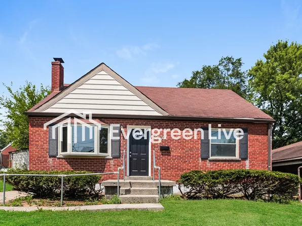 2430 Chopin Dr, Cincinnati, OH 45231