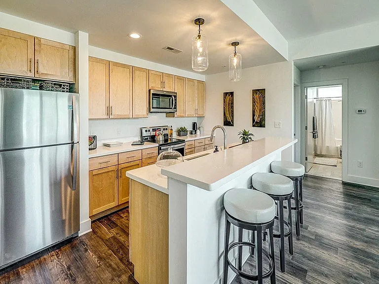 Riverside Village Apartments — Photo 57