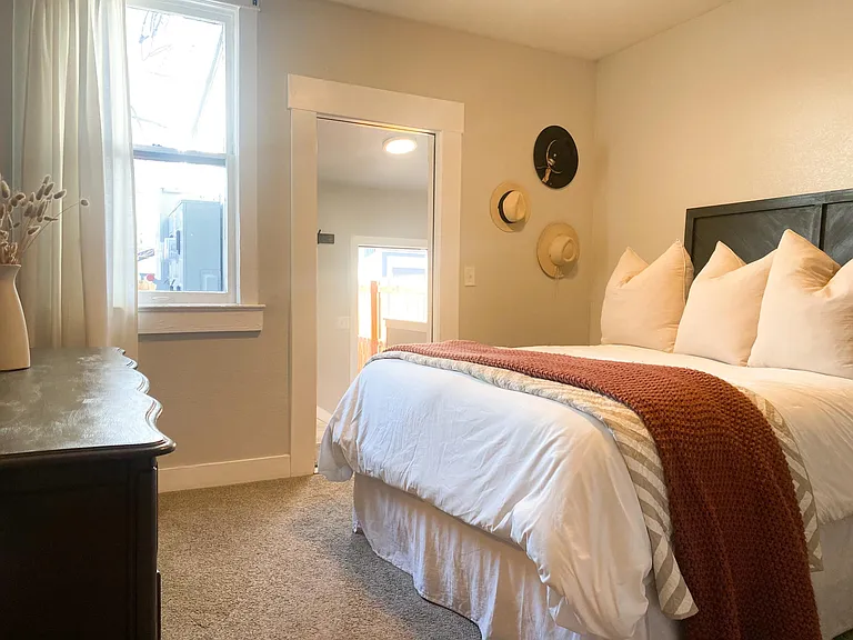 3009 California St — Photo 13