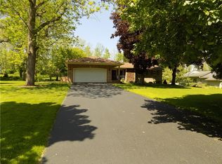 95 Loud Rd, Fairport, NY 14450