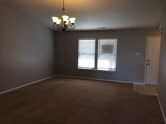 3rd image of 15191 Clear St